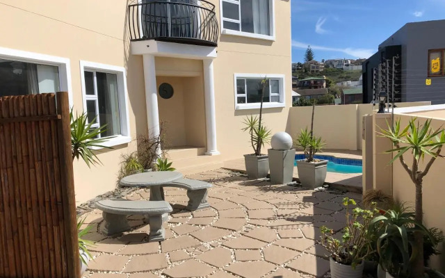 'On Point' Beach House - Jeffreys Bay