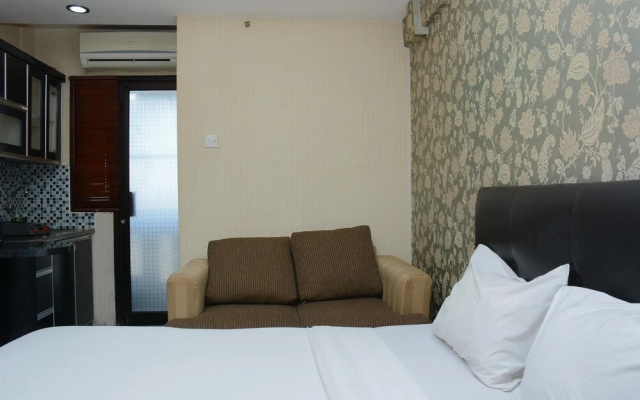 Minimalist Studio Room At Kebagusan City Apartment