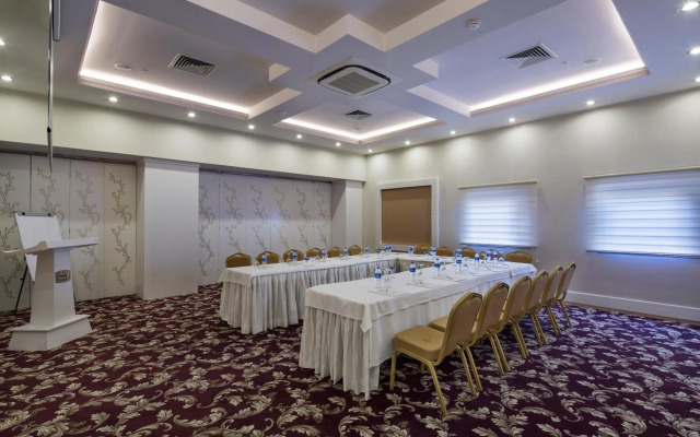Crystal Tat Beach Golf Resort & Spa - All Inclusive
