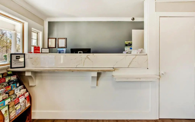 OYO Hotel Ridgeland East