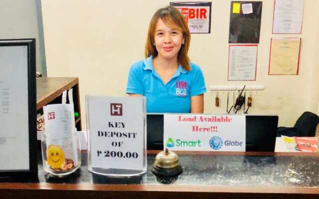 Hometown Hotel Bacolod - Lacson
