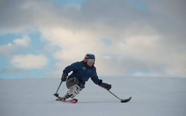 Grand Summit Hotel, a Ski in/out by RedAwning