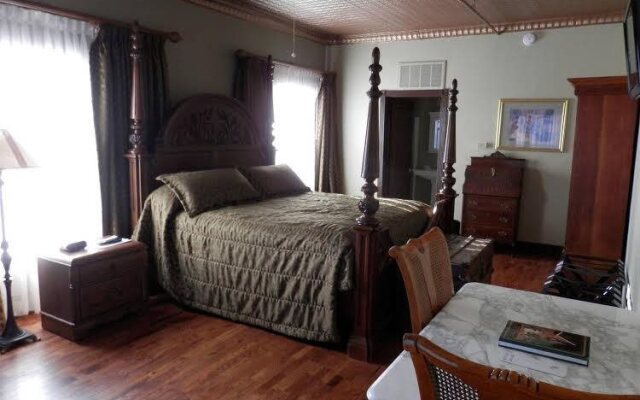 Gaslight Inn
