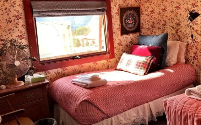 Historic Skagway Inn