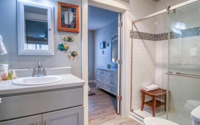 Courtyard #114 Condo