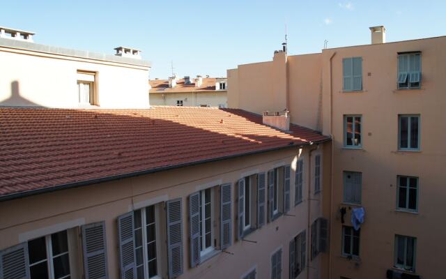 Antiquaires Le Port - Proche Vieux Nice