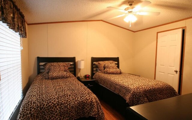 Eagle Ford Village Suites Dilley