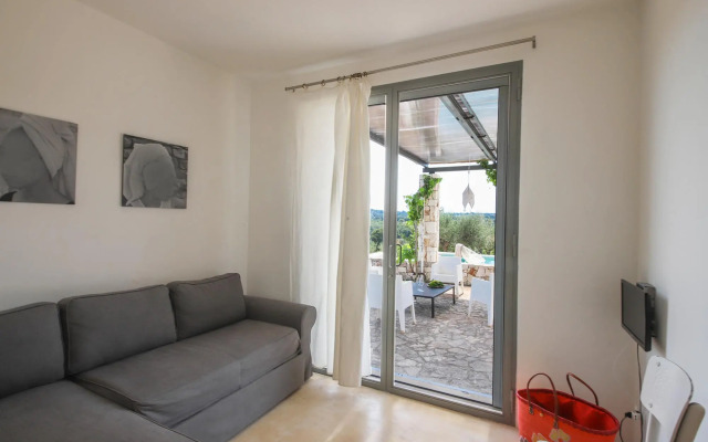 TD Trulli Terralta Panoramic Pool Over Countryside