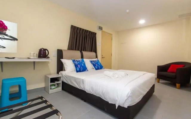 Southern Tip Hotel - City & 100m walk to McDonald's & FREE DOBI