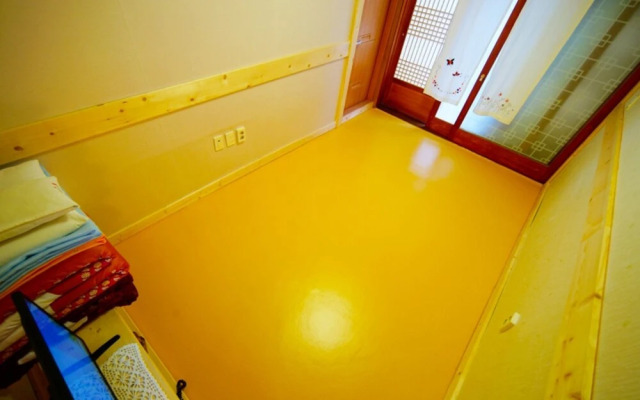 Jeonju Jeongdam Hanok Stay