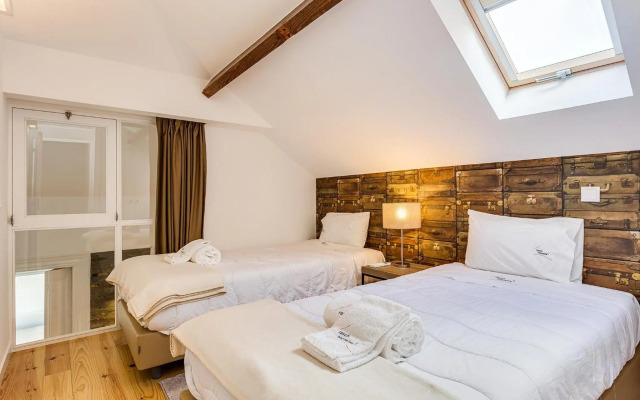 Hopstays Oporto Tiles 2 - City Center Duplex