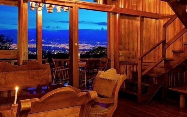 Costa Verde Inn