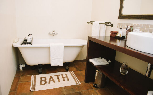 Mackaya Bella Guest House