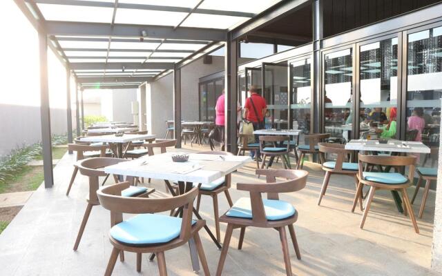 Hotel Santika Garut
