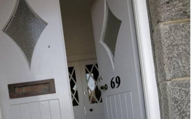 Aberdeen Serviced Apartments - The Lodge