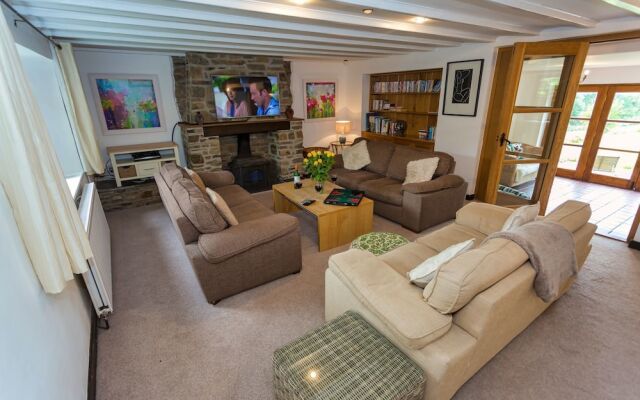 Prixford Barton 6 Bedrooms