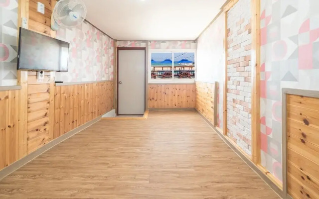 Yangyang Ari Pension