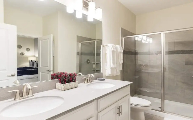 Greenview 8BR Home Private Theater Pool/spa/games