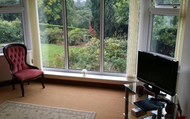 Ashbank Lodge Bed and Breakfast