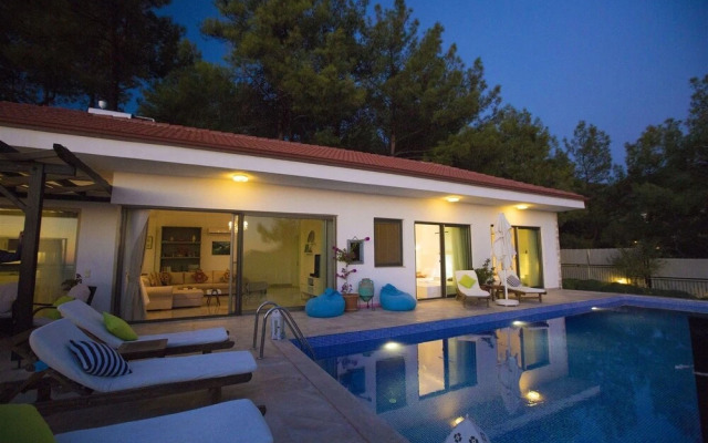 Villa Islamlar House by Akdenizvillam