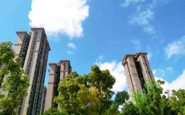 Lavande Hotels· Guiyang Huaxi Tongshijie