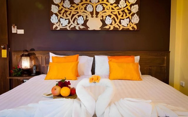 CM Night Bazaar Boutique Hotel