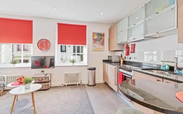 Brighton Getaways - Artist Studio