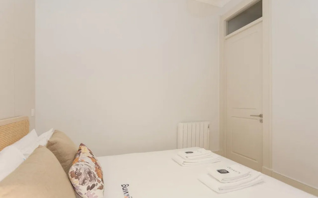 Liiiving in Porto - Bolhão Garden Apartment