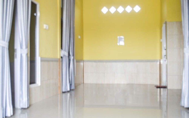 SPOT ON 91463 Obby Guest House