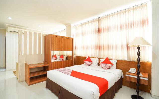 Maumu Hotel & Lounge