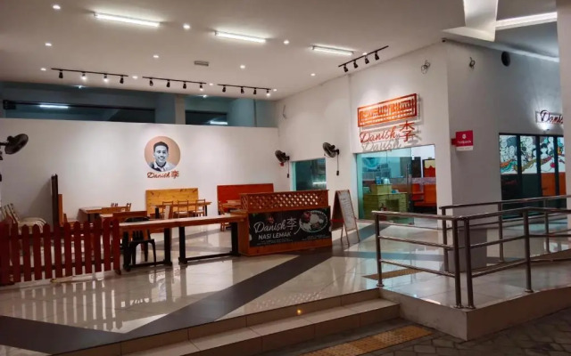 Preferred30 3R2B 7pax Meritus Perai