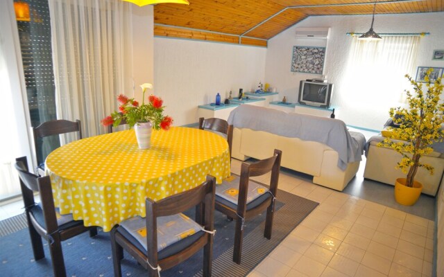 Apartments Family Holiday Garden