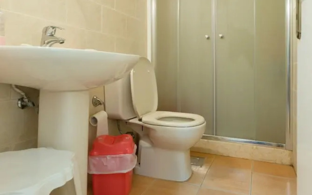 Boustany Guest House - Hostel