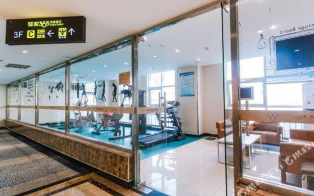 Eaka365 Hotel (Tianjin Xiqing Development Zone Meijiang Convention and Exhibition Center)