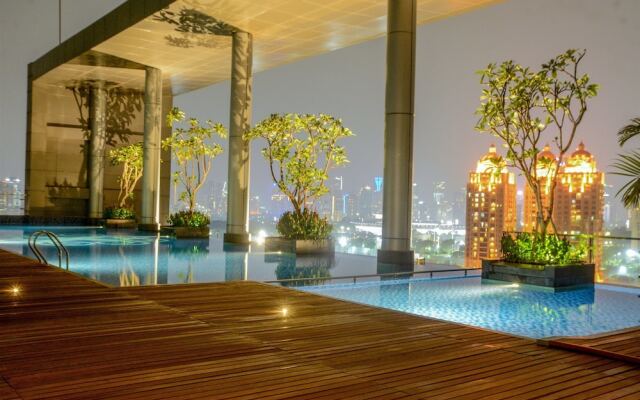 Elegant Four Winds Apartment with Infinity Pool Facility