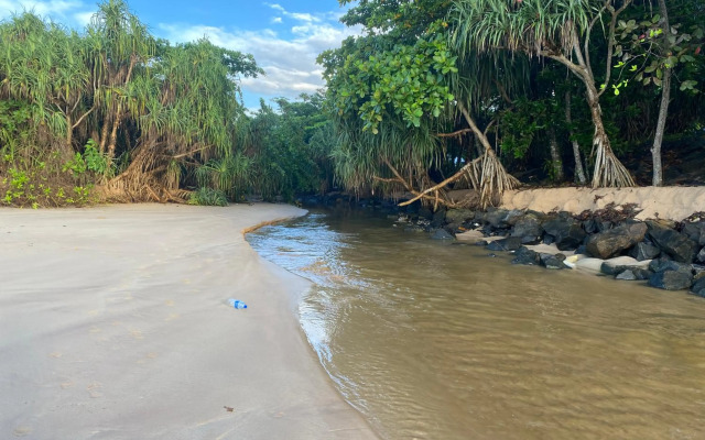 Yoho Talalla Ocean Beach Resort