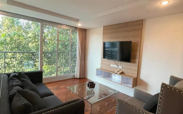 ViVi Avenue Thonglor