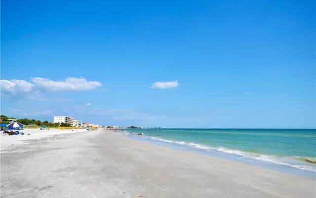 Las Brisas 504 - Three Bedroom Condo