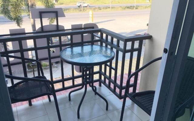 You In House URT Surathani Airport