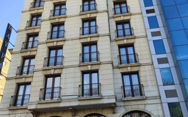 May Park Hotel