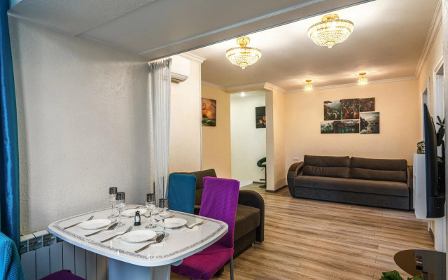 Posutochno One Days на улице Юных Ленинцев 9