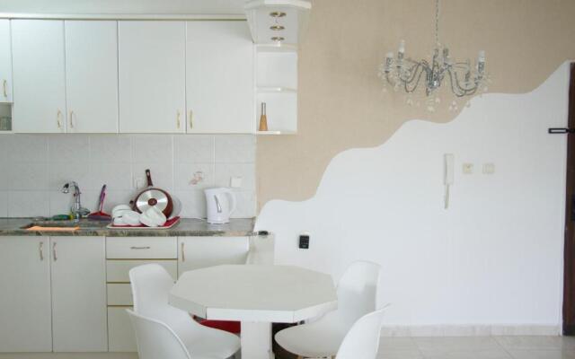 Beautiful 3 Bedroom Apartment