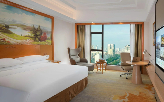 Vienna International Hotel (Maoming High-speed Railway Station)