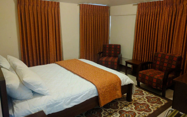 Alhambra Palace Hotel Suites