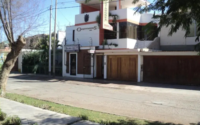 Hotel Conquistadores Inn