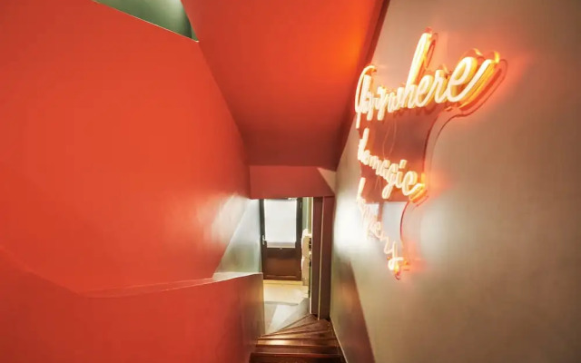 Charming Studio Center of Paris With AC