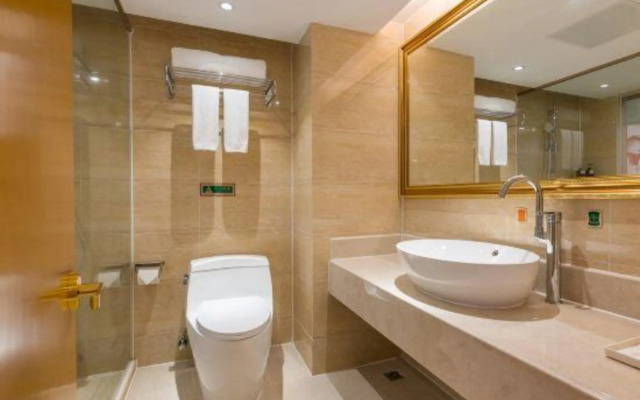 Vienna Hotel (Dongguan Huangjiang Meitang Subway Station Brnch)