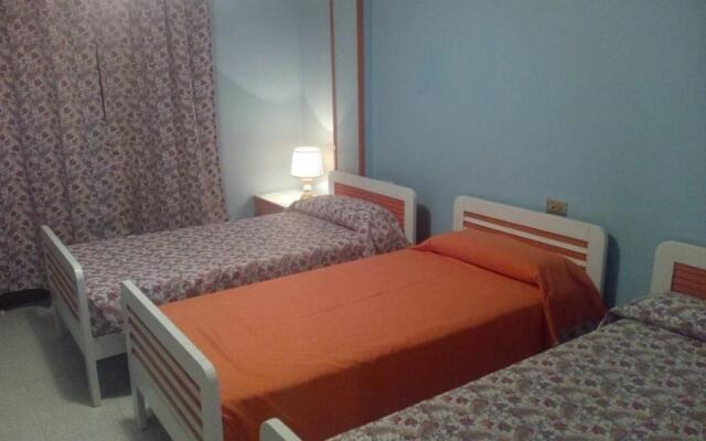 Hostal Restaurante Tanis