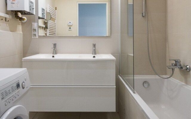 City Apartment With Superb Location