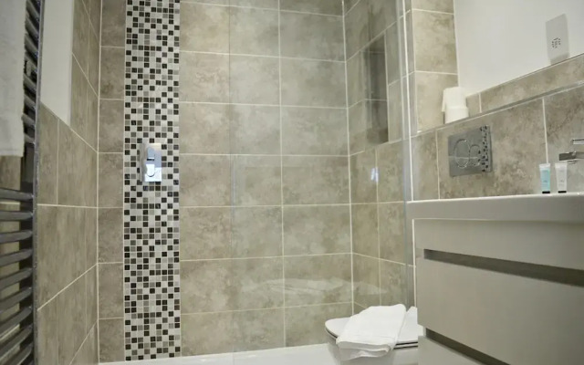 Modern and Stylish 2 Bedroom Apartment in Manchester